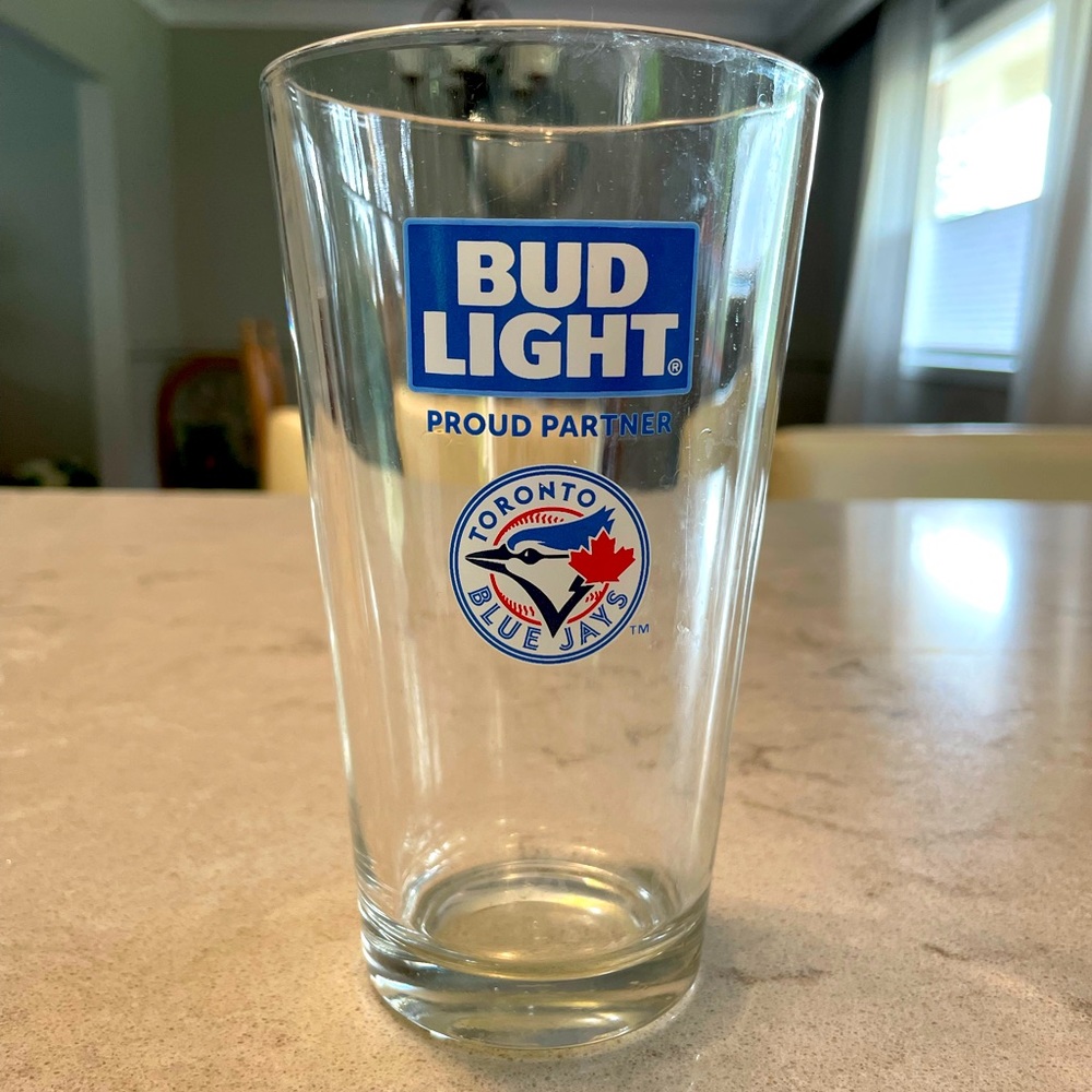 Rare Bud Light Blue Jays Pint Glass Set of 2